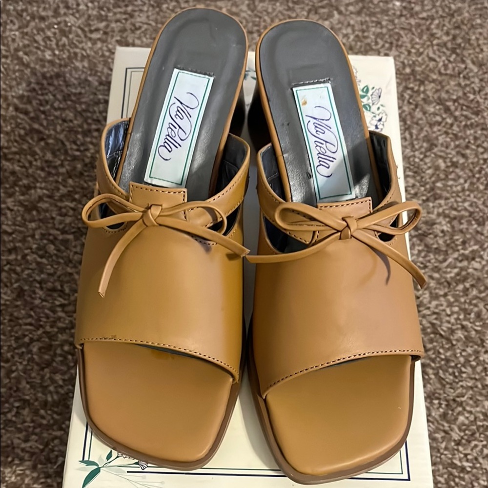Tan Leather Slides with Bow Tie